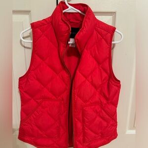 ❤️JCREW red vest! Excellent condition! ❤️